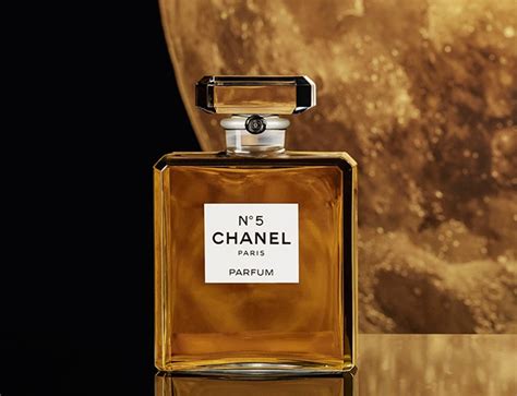 chanel no 5 marketing strategy|chanel advertising strategy.